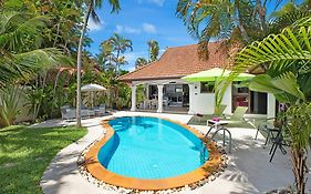 Villa Paradise Island